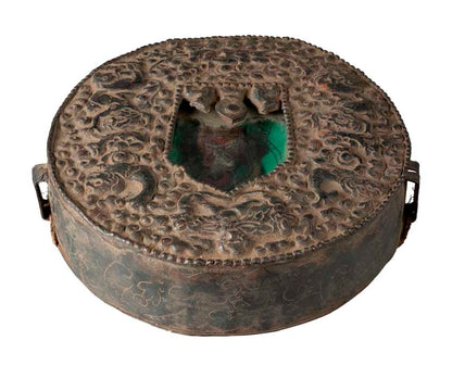 Ghau tibétain – reliquaire bouddhiste Bouddha en métal repoussé et verre