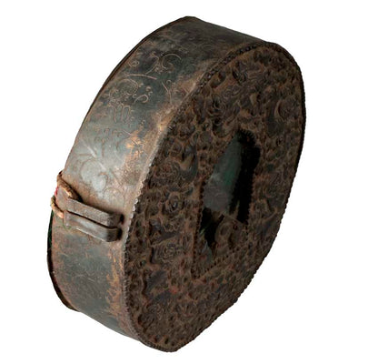 Ghau tibétain – reliquaire bouddhiste Bouddha en métal repoussé et verre