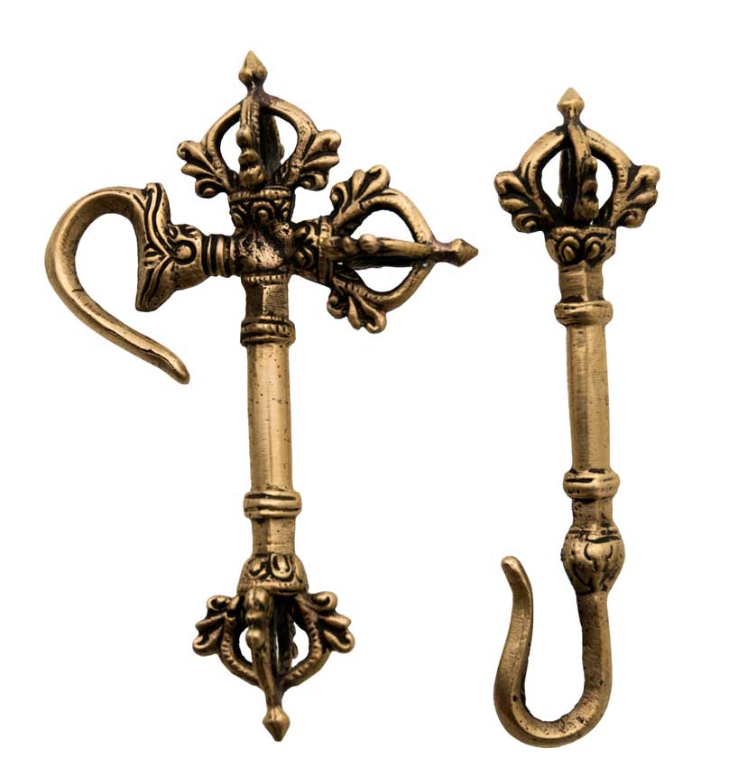 Ensemble de 5 outils rituels bouddhistes – collection tantrique en laiton (Népal)