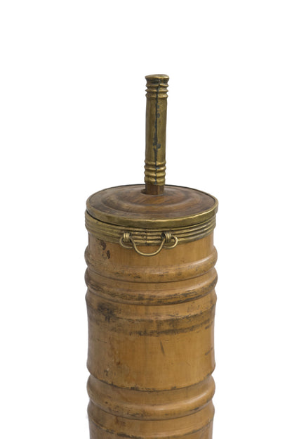 Ancienne Baratte Tibétaine à Thé au Beurre de Yak – Objet Usuel de l’Himalaya