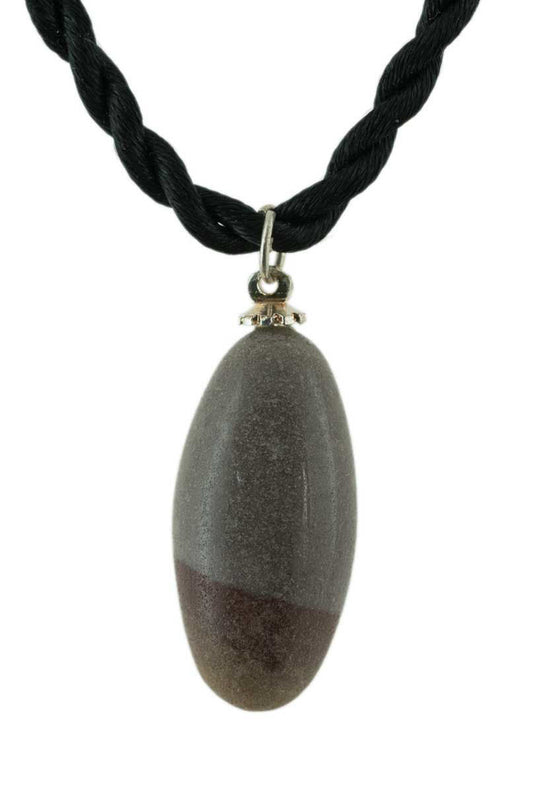 Pendentif Shiva Lingam En Pierre Roulée – Quartz Crypto-Cristallin