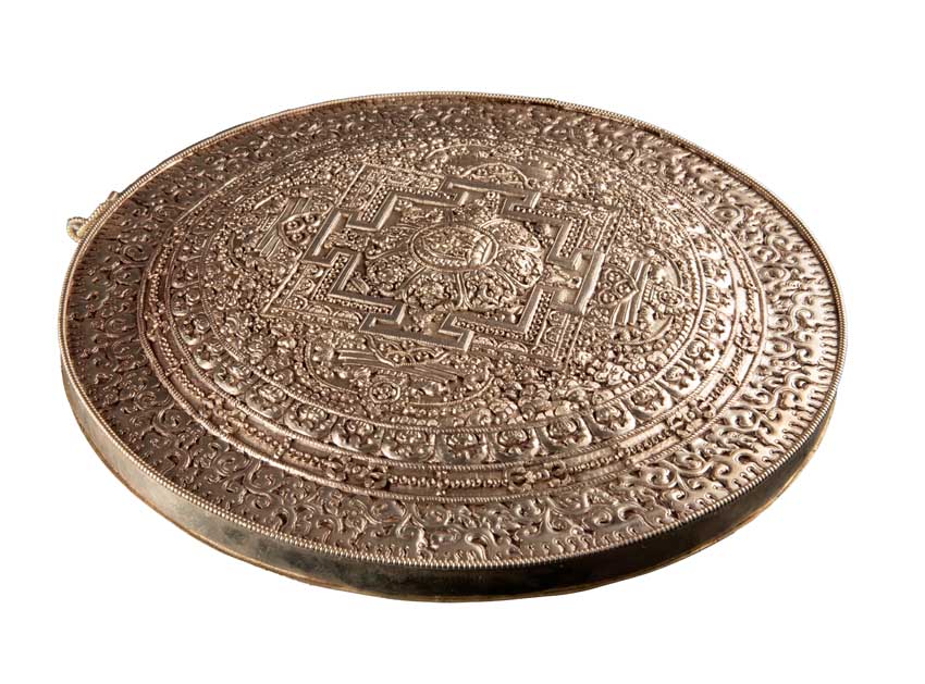 Mandala Bouddhiste Tibétain En Cuivre 28,5 cm – Symboles Ashtamangala Du Népal