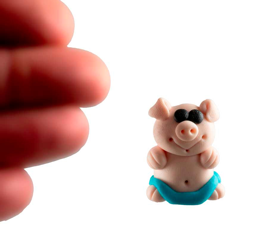 Figurine Cochon Miniature Maillot de Bain Bleu – Artisanat Thaïlandais