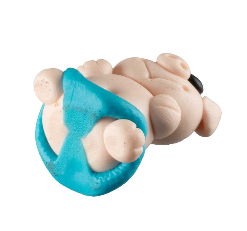 Figurine Cochon Miniature Maillot de Bain Bleu – Artisanat Thaïlandais