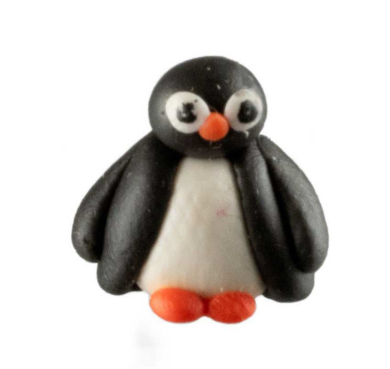 Figurine Miniature Pingouin – Artisanat Thaïlandais en Pâte Polymère