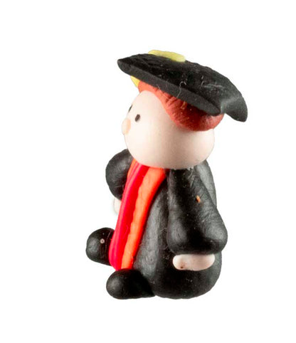 Mini Figurine Étudiant Diplômé – Artisanat Thaïlandais en Pâte Polymère