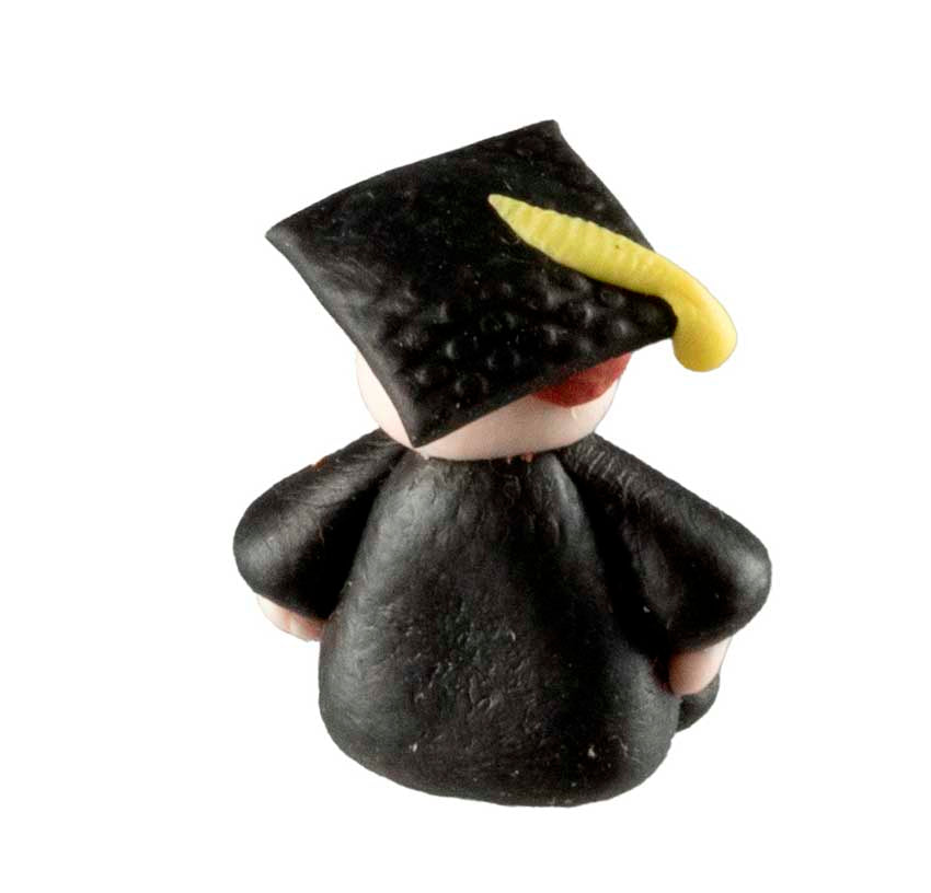 Mini Figurine Étudiant Diplômé – Artisanat Thaïlandais en Pâte Polymère