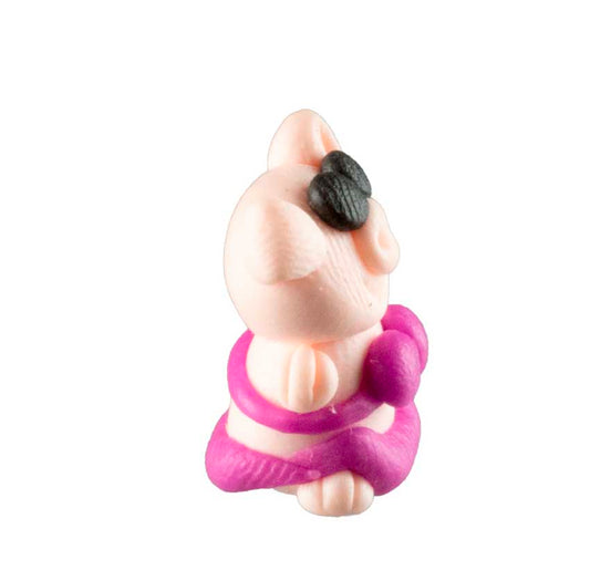 Figurine Miniature Cochon Plage Chic – Artisanat Thaïlandais en Pâte Polymère