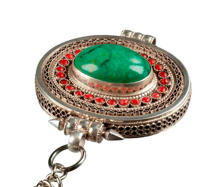 Ghau Tibétain En Argent – Bijou De Sac Porte-Clé Avec Mantra Et Turquoise