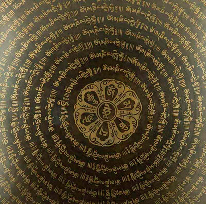Gong Tibétain Bouddhiste Om Mani Padme Hum 50 cm Gravé - Artisanat du Népal