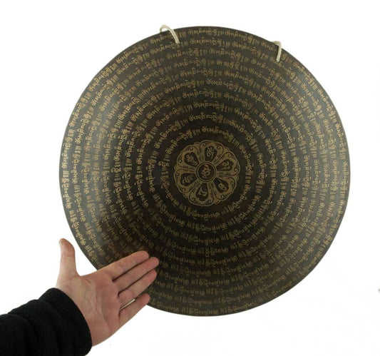 Gong Tibétain Bouddhiste Om Mani Padme Hum 50 cm Gravé - Artisanat du Népal