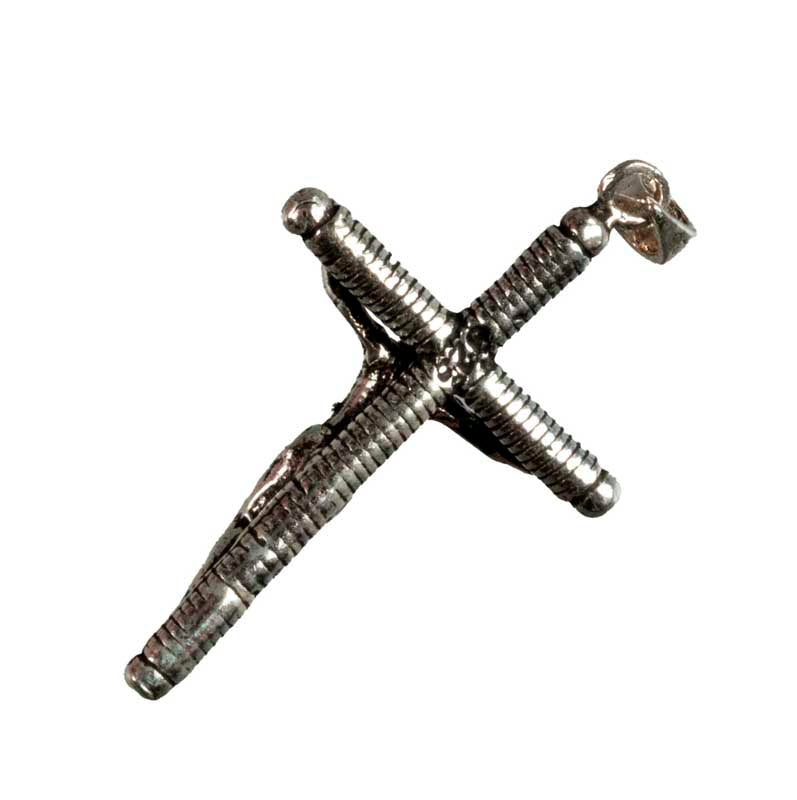Pendentif croix crucifix en argent 925 – bijou chrétien de foi et de dévotion