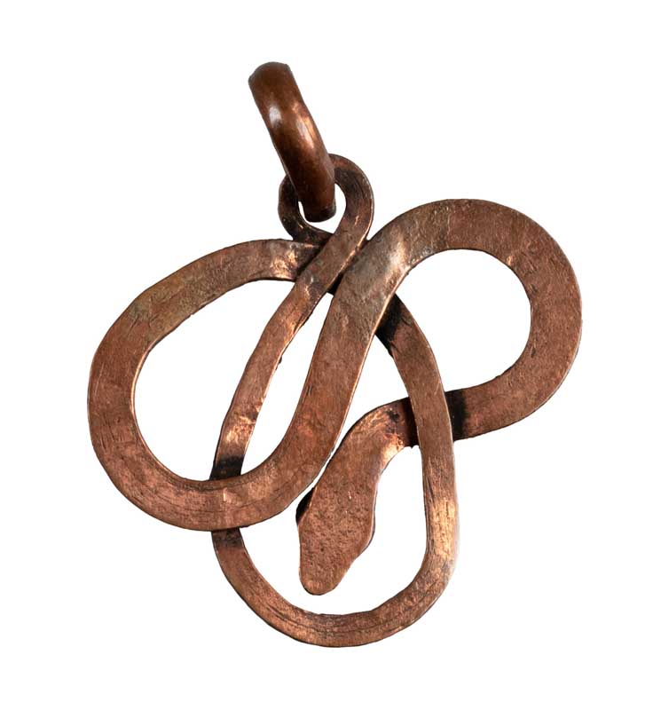 Pendentif Serpent en Cuivre – Symbole de Sagesse et de Transformation