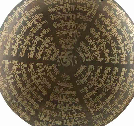 Gong Tibétain Bouddhiste OM Gravé avec Mailloche