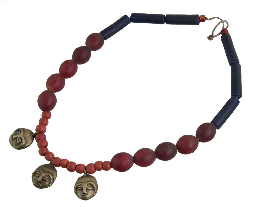 Collier Ethnique Naga Konyak En Perles De Verre – Artisanat Du Nagaland
