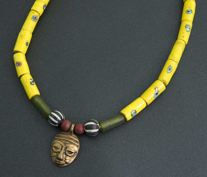 Collier Ethnique Naga Konyak En Perles De Verre Et Laiton – Artisanat Du Nagaland