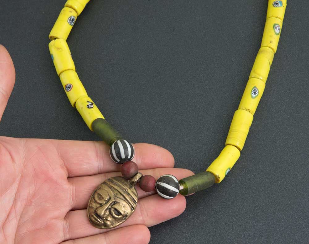 Collier Ethnique Naga Konyak En Perles De Verre Et Laiton – Artisanat Du Nagaland