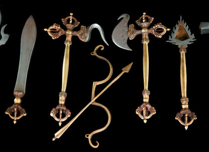 Set boîte de 13 outils de cérémonie bouddhiste tantrique – ensemble rituel complet avec coffret