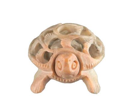 Tortue Ajourée En Stéatite – Sculpture Artisanale Avec Tortue Miniature En Inde