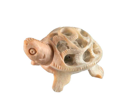Tortue Ajourée En Stéatite – Sculpture Artisanale Avec Tortue Miniature En Inde