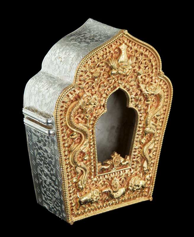 Grand Ghau tibétain – reliquaire bouddhiste pour amulette en cuivre doré (qualité muséale)