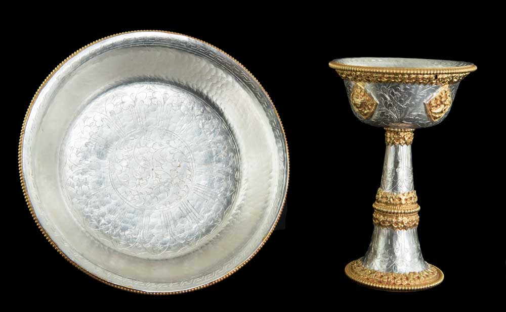 Serkyem tibétain en cuivre – Set d'offrandes rituelles bouddhistes qualité monastique