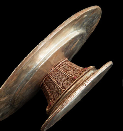 Set D’Offrande Du Mandala Tibétain En Cuivre Doré Et Filigrané – Pièce Exceptionnelle Qualité Monastère