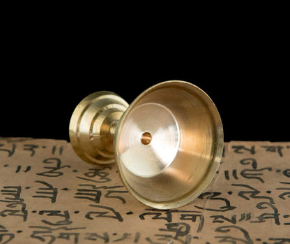 Lampe bouddhiste à beurre en laiton – lampe Dipa pour offrande de lumière