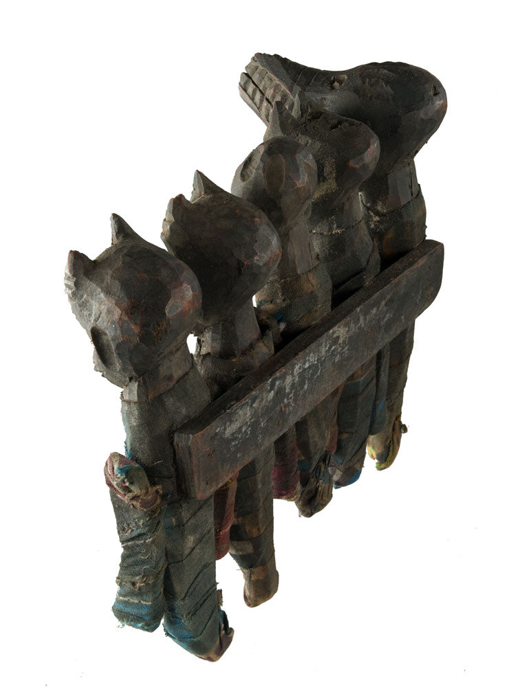 Poupée Zoomorphe Chamanique en Bois – Figure Tribale Tharu du Népal