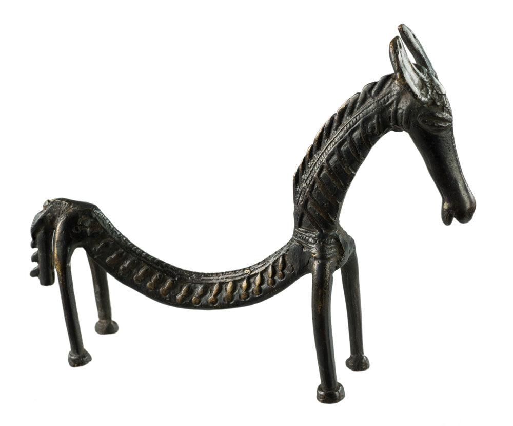 Statue Cheval Dos Courbé en Métal – Sculpture Ethnique Orissa Inde