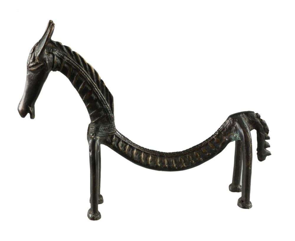 Statue Cheval Dos Courbé en Métal – Sculpture Ethnique Orissa Inde
