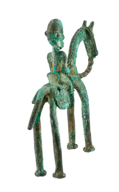 Figure Équestre Dogon – Cavalier sur son Cheval en Bronze du Mali