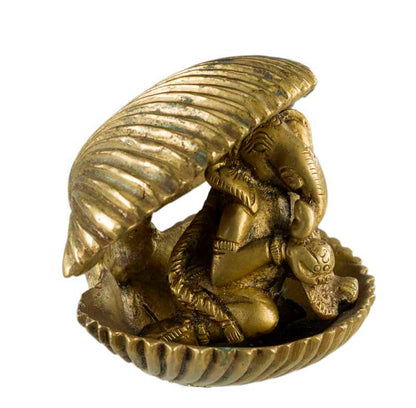 Statue Ganesh Dans Un Coquillage En Laiton – Artisanat Indien