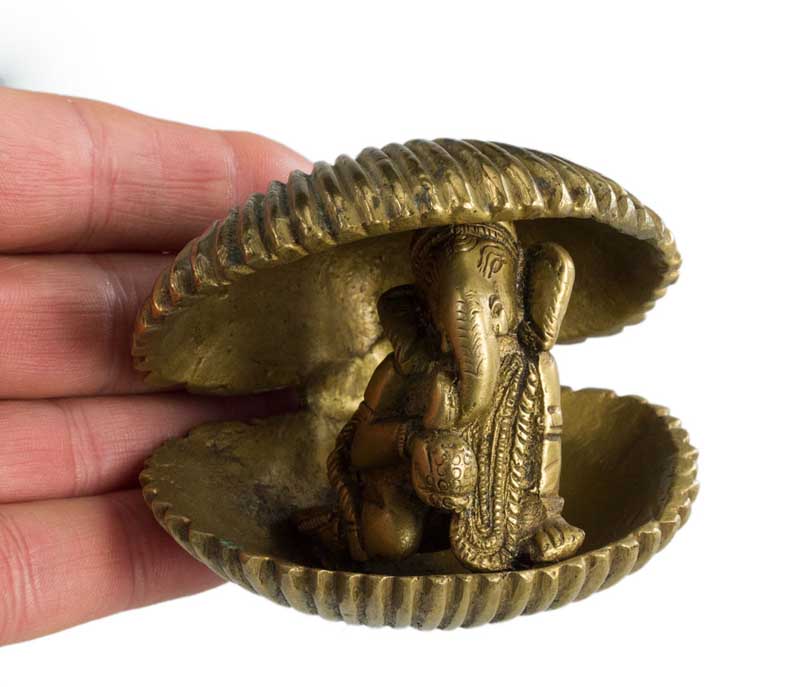 Statue Ganesh Dans Un Coquillage En Laiton – Artisanat Indien