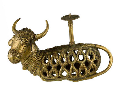 Statue Vache Sacrée Nandi Dhokra – Art Tribal Orissa en Laiton