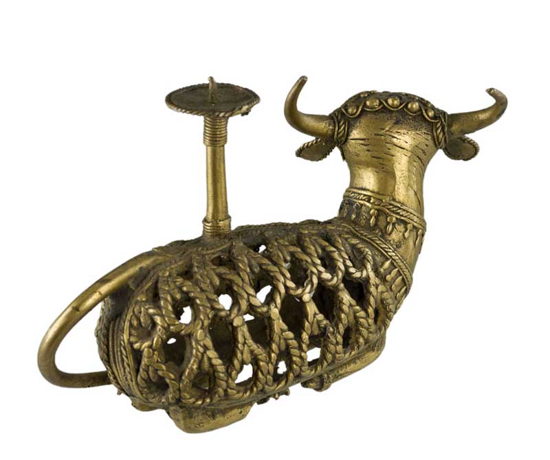 Statue Vache Sacrée Nandi Dhokra – Art Tribal Orissa en Laiton
