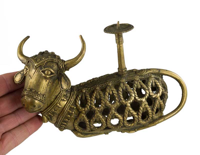 Statue Vache Sacrée Nandi Dhokra – Art Tribal Orissa en Laiton