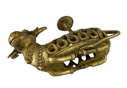 Statue Vache Sacrée Nandi Dhokra – Art Tribal Orissa en Laiton