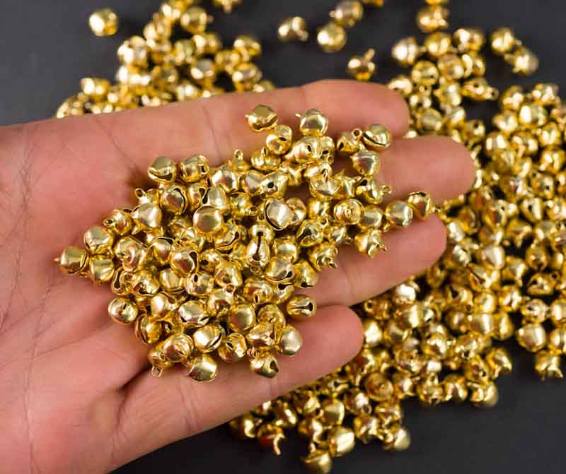 Lot de 50 ou 100 Mini Grelots Dorés en Métal Ø 10mm – Accessoires Créatifs Indiens