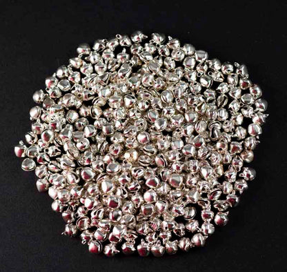 Lot de 50 ou 100 Mini Grelots en Métal Ø 10mm Argenté – Accessoires Créatifs Indiens