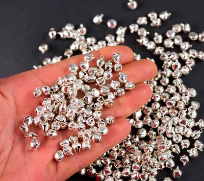 Lot de 50 ou 100 Mini Grelots en Métal Ø 10mm Argenté – Accessoires Créatifs Indiens