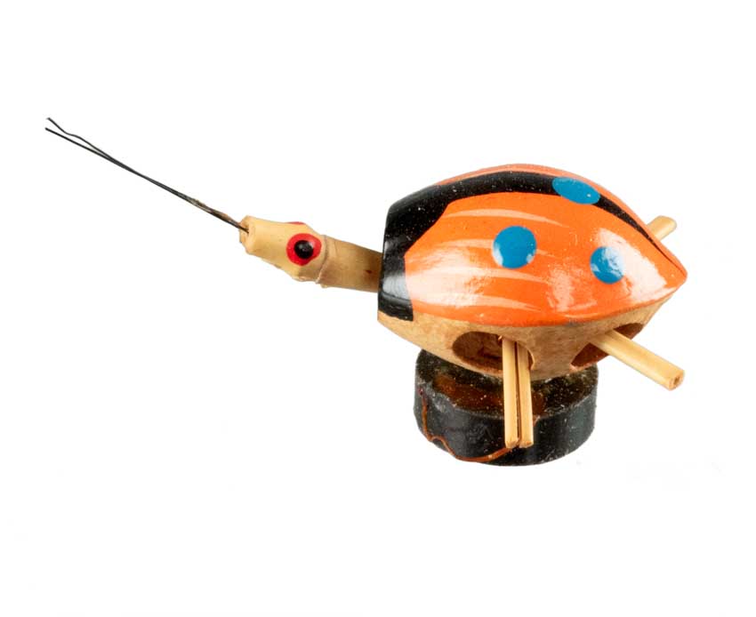 Animal Magnet Scarabée Coccinelle Orange en Coque de Pistache
