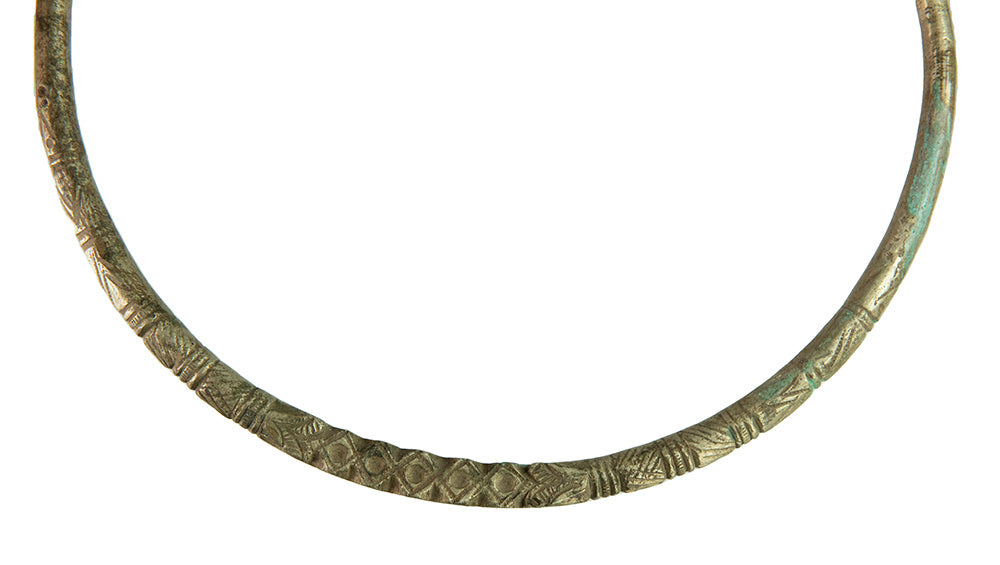 Collier Ethnique Hansuli Tharu – Ancienne Torque Décorative Du Népal
