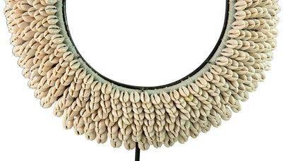 Collier Cérémonial Papou – Parure Ethnique En Cauris De Papouasie-Nouvelle-Guinée