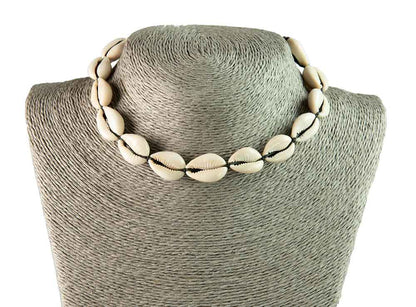 Collier ras de cou Cauri en coquillages – Bijou ethnique artisanal