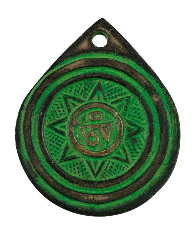 Décoration Murale Om en Laiton – Symbole Spirituel de Méditation
