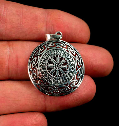 Pendentif Viking Aegishjalmur – Heaume de la Terreur en Argent Massif 925