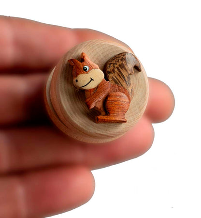 Animal Magnet Écureuil en Bois