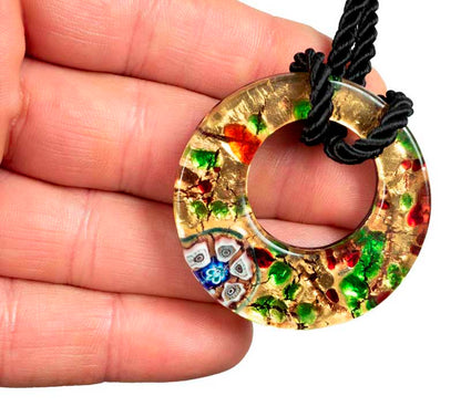 Pendentif Donut en Verre de Murano Doré et Vert – Bijou Italien d’Exception