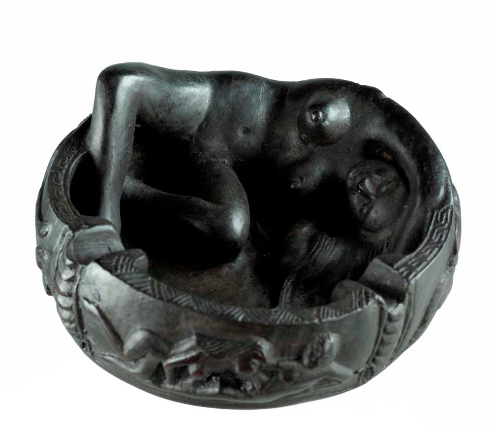 Cendrier Femme Nue En Résine Noire – Objet Décoratif Original Et Insolite